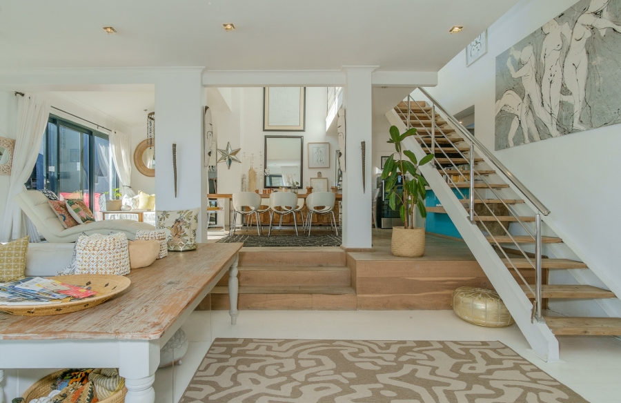 4 Bedroom Property for Sale in Misty Cliffs Western Cape